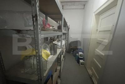 Casă cu 4 camere cu Teren 3800 Mp în Est - 2