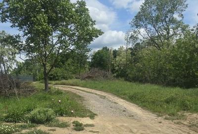 Teren de 1665 mp, în Bratova - 9