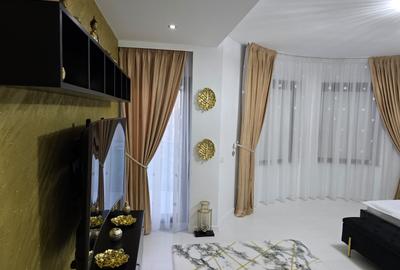 Casă individuală cu 6 camere cu Teren 600 Mp în Km 5 - 18