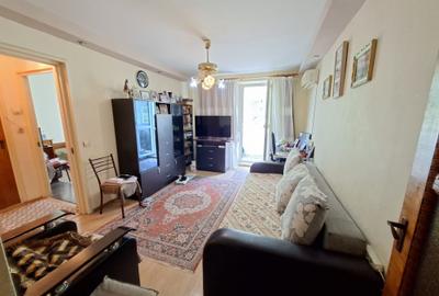 Apartament cu 2 camere semidecomandat în Tei