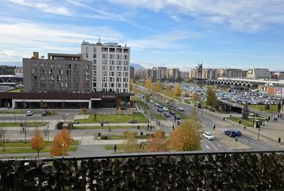 Apartament cu 2 camere decomandat în Tractorul - 1