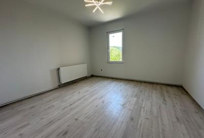 Casa recent renovata in Campenesti - 4