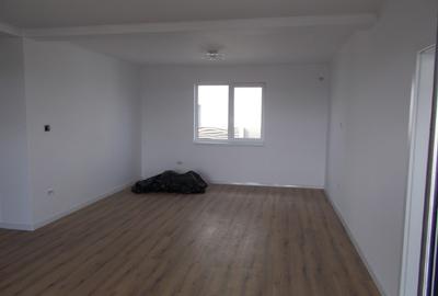 Casa pe parter, Mosnita Veche, 4 camere, 103mp util, 742mp teren - 2