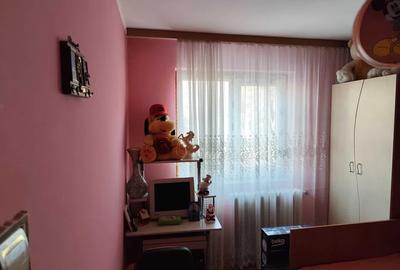 Apartament cu 2 camere semidecomandat, mobilat în P-ța Reșița - 2