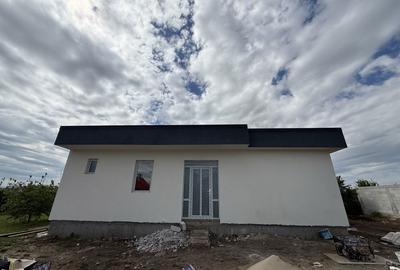 Casă cu 4 camere în Lumina - 5