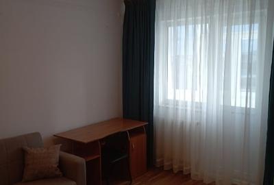Aprtament doua cam. decomandat. - 6