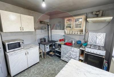 Casa cu 3 camere - str Ortodoxa - 5