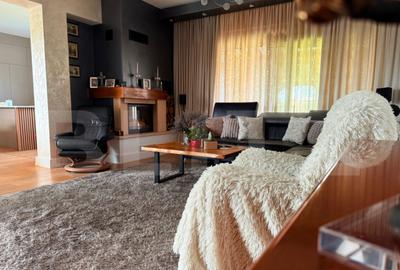 Casă cu 4 camere cu Teren 750 Mp în Central