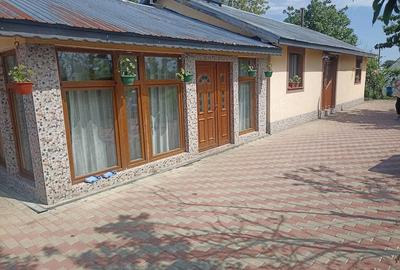 Casă cu Teren 1577 Mp în Dorobanțu - 4