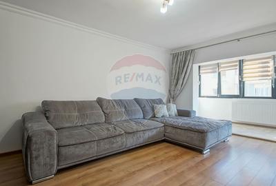 Apartament cu 4 camere decomandat în Cernatu - 2