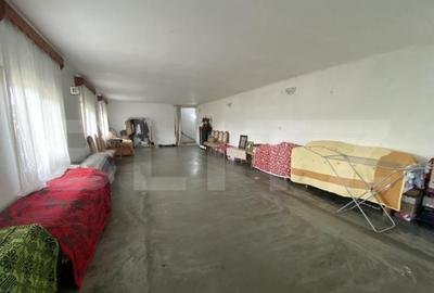 Casa de vanzare, spatiu comercial in suprafata 220 mp, in l - 2