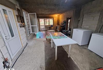 Casă cu 5 camere cu Teren 800 Mp în Cornu Luncii - 12
