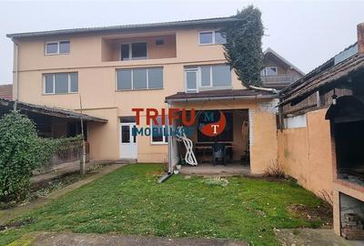 Casa de vanzare in Partos pretabila pt 2 familii - 2
