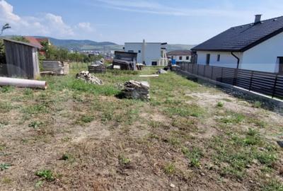 Teren de 570 mp, în Centura - 3