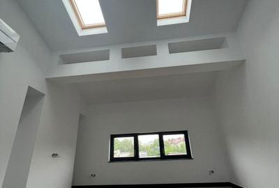 Apartament cu 8 camere în Mitropolie - 6