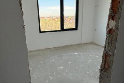 Apartament cu 3 camere semidecomandat în Central - 9