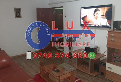 Apartament cu 3 camere decomandat în Babadag