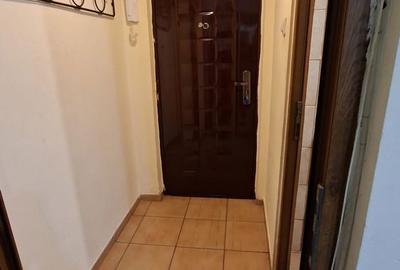 Apartament cu 2 camere decomandat în Rahova - 3