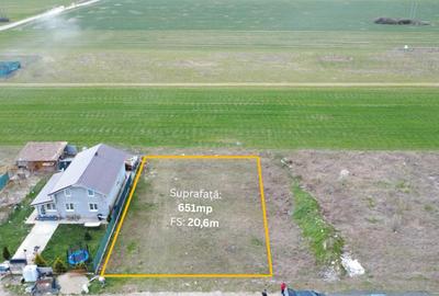 Teren Construcții intravilan de 651 mp, în Giroc - 1