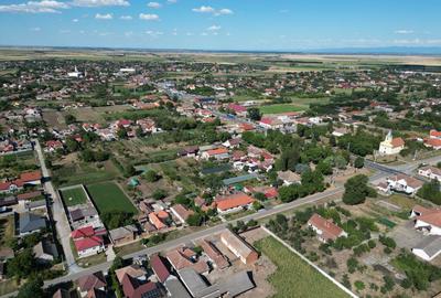 Casa cu teren de 2171 mp, zona centrala ?imand - 5