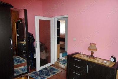 Vila, P+M, Utvin, 6 camere, in sat, asfalt, 500mp teren, centrala gaz - 1