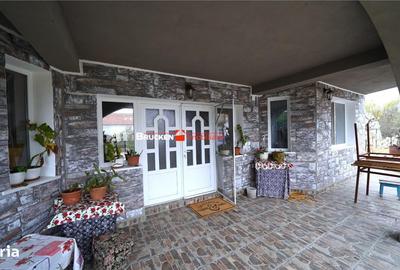 Casă cu 3 camere cu Teren 2877 Mp în Roșiori - 8