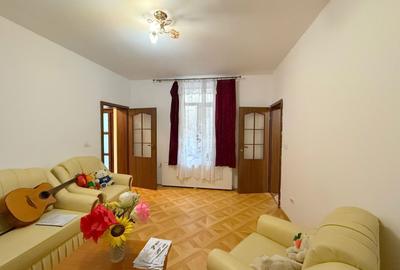 Apartament cu 2 camere decomandat, mobilat în Badea Cârțan