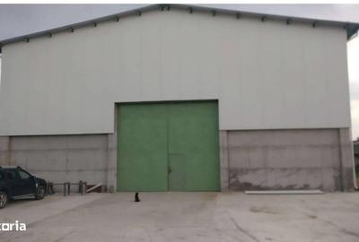 Spațiu comercial, de 1,590 mp, în Central - 17
