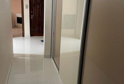 Apartament cu 3 camere decomandat în Decebal