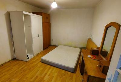 Casă cu 4 camere decomandat cu Teren 246 Mp în Grivița - 10