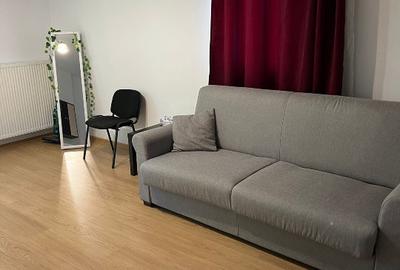 Garsoniera decomandata,centrala proprie,Aparatorii Patriei,Oltenitei - 1