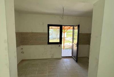 Casă cu 4 camere în Bâcu - 2