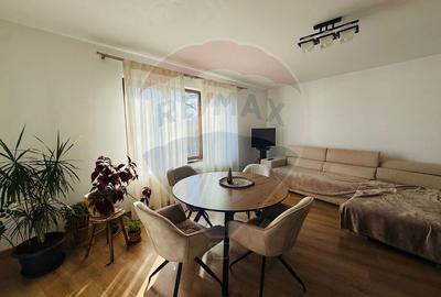 Apartament cu 3 camere semidecomandat în Grigorescu - 1