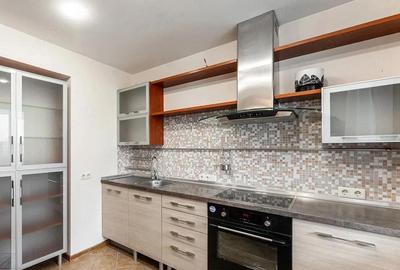 Apartament cu 2 camere decomandat în Soarelui - 2
