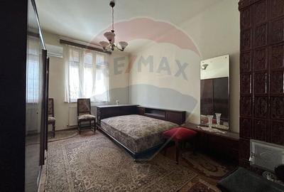 Casa / Vila cu 6 camere de vanzare in zona Dacia - 9
