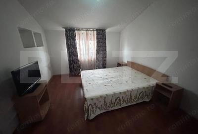 Casă cu 10 camere cu Teren 400 Mp în Romanești - 4