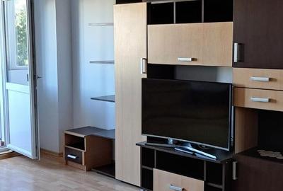 Garsonieră decomandată în Uverturii - 3