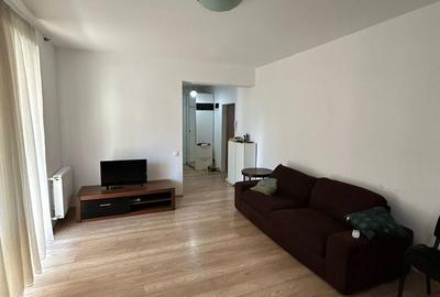 Apartament cu 2 camere decomandat, mobilat în Metalurgiei