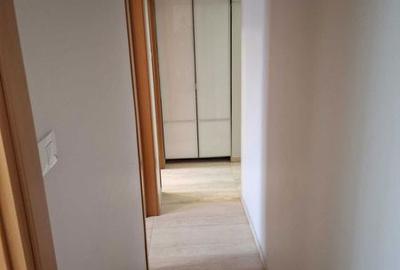 Apartament cu 3 camere decomandat în Văcăresti - 3