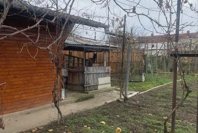 Vand casa caramida , zona linistita , str. Rodnei - 18