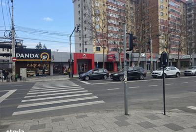 Spațiu comercial, de 58 mp, în Central