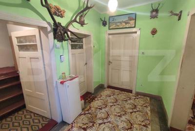 Casă cu 4 camere cu Teren 2500 Mp în Putna - 16