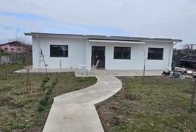 Casă cu 4 camere cu Teren 950 Mp în Snagov