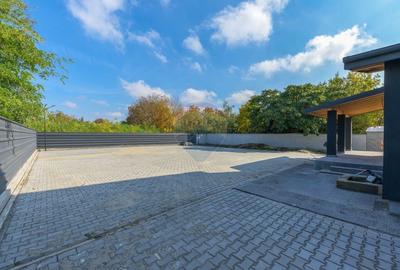 Spațiu comercial, de 410 mp, în Central - 28