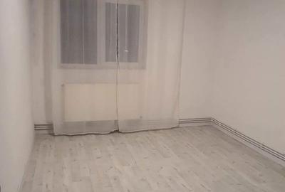 Garsoniera de vanzare, disponibila - 5