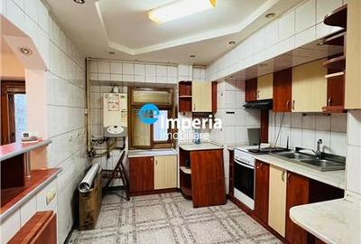 Apartament cu 3 camere decomandat în Păcurari - 3