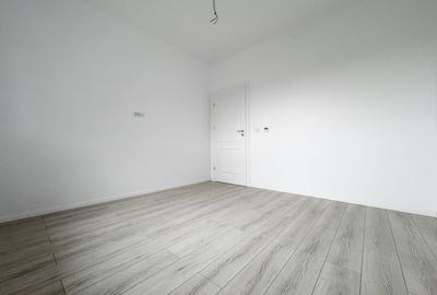 Casa individuala 4 camere,648mp teren,93mp utili, asfalt -Mosnita Noua - 7