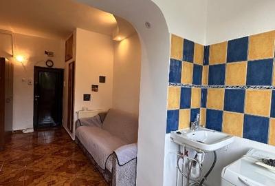 Garsonieră de vânzare, fostă cameră de cămin,. - 1