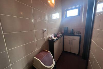 Apartament cu 2 camere semidecomandat în 22 Decembrie - 2