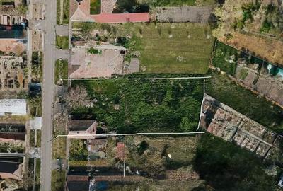 Casă cu Teren 1511 Mp în Central - 3